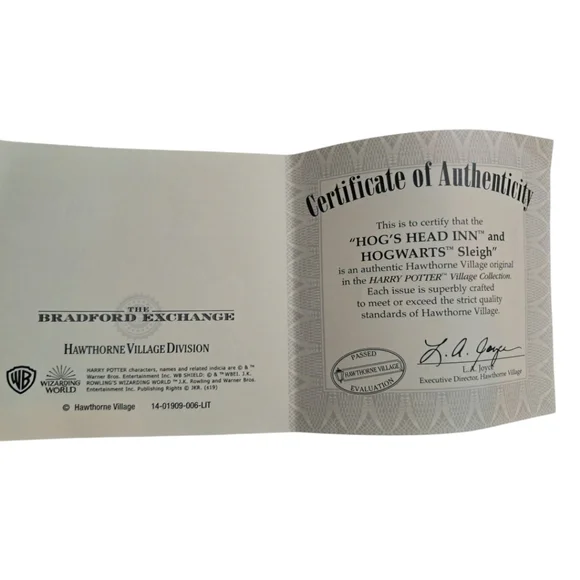 Harry Potter Village Collection Hogs Head Inn & Sleigh - Picture 5 of 6